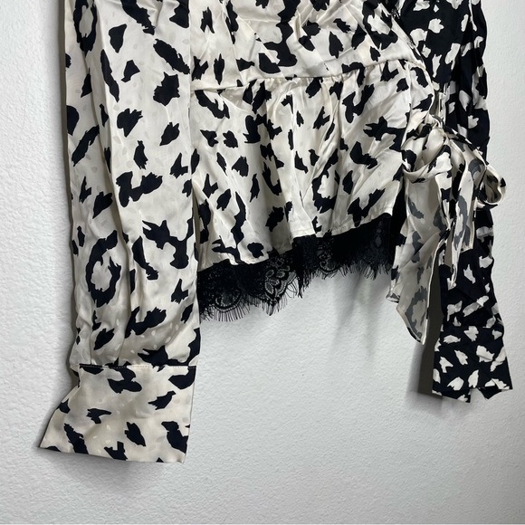Self Portrait Black‎ White Leopard Printed Wrap Top Asymmetric Lace Trim Blouse - Picture 7 of 11